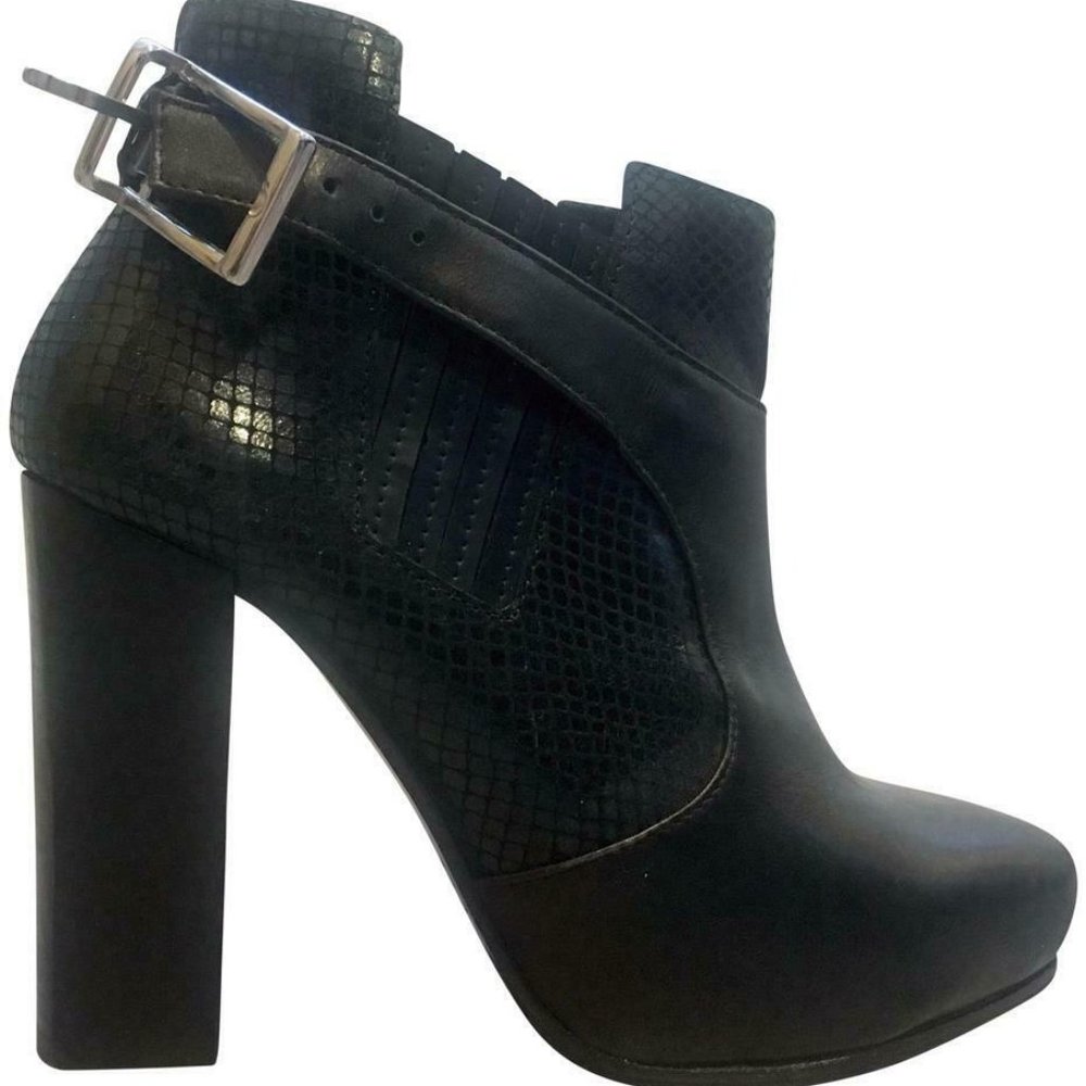 37 SURFACE TO AIR HIGH HEEL LEATHER BOOTIES W/BUCKLE msrp Euro 595
